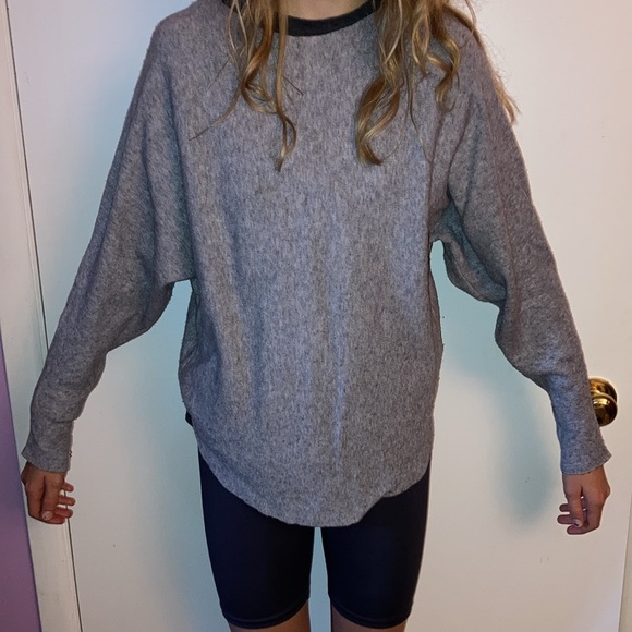 Vila Milano grey oval neck sweater. - Picture 2 of 8